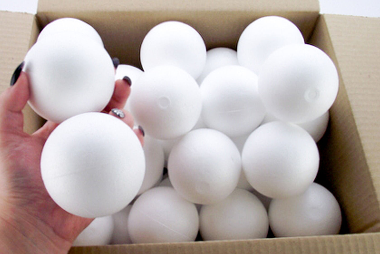 Polystyrene Ball 70mm Box 20